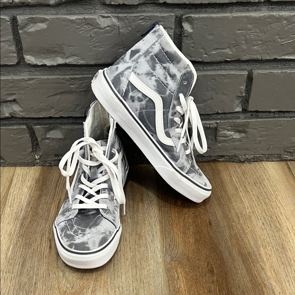 Girls Gray Vans size 3 High-Top Kids Shoes